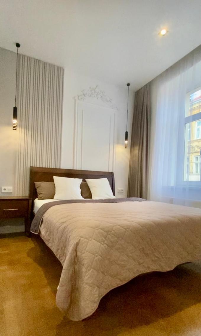 Favorit Apartments 2 Кім Безкоштовна Парковка Центр З Балконом Не Далеко Від Ж Д Вокзалу Звітні Документи Лвив Екстериор снимка