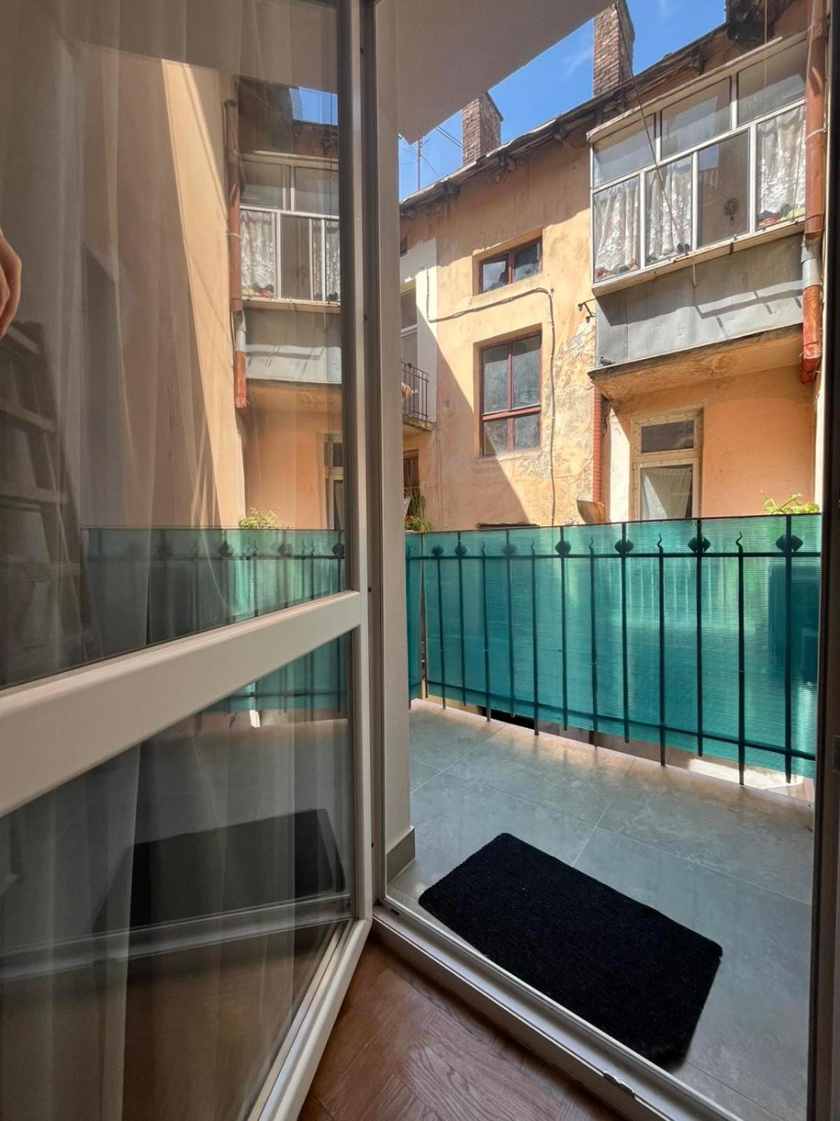 Favorit Apartments 2 Кім Безкоштовна Парковка Центр З Балконом Не Далеко Від Ж Д Вокзалу Звітні Документи Лвив Екстериор снимка